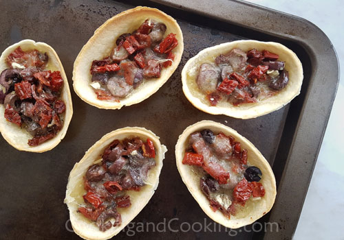 Baked Brie Tortilla Bowls