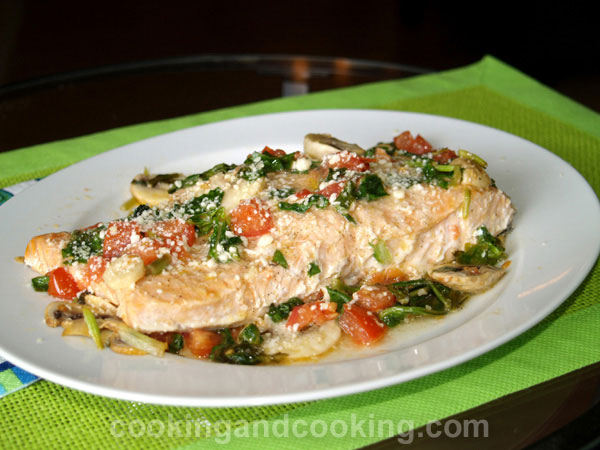 Baked Salmon with Spinach and Mushrooms Baked Salmon with Spinach and Mushrooms