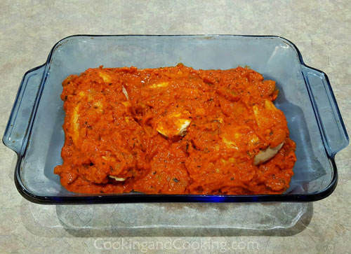 Chicken in Vegetable Spread Sauce