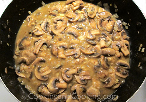 Chicken with Mushroom Sauce Chicken with Mushroom Sauce