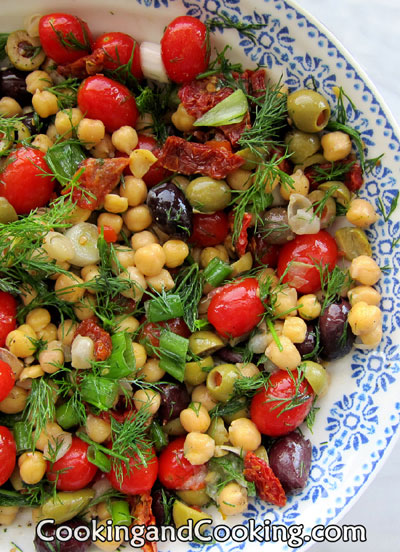 Chickpeas Salad with Dill