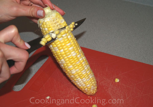 How to Cut Corn Off the Cob