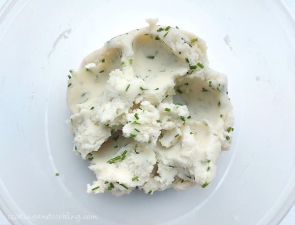 Mashed Potato Cups with Ground Beef