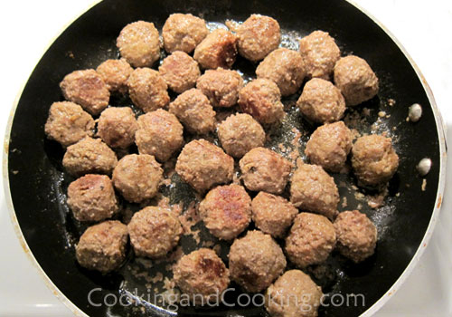 Meatballs in Marinara Sauce Meatballs in Marinara Sauce