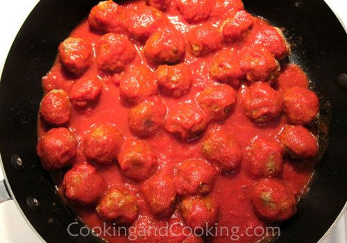 Meatballs in Marinara Sauce Meatballs in Marinara Sauce