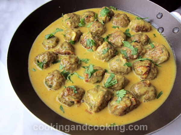 Meatballs with Peanut Sauce