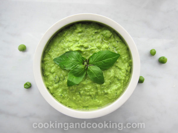 Minty Green Pea Dip