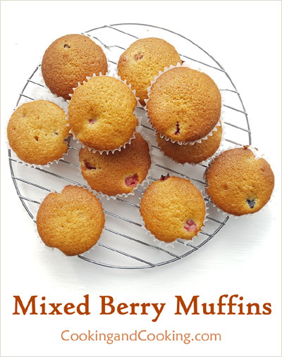 Mixed-Berry-Muffins Mixed-Berry-Muffins