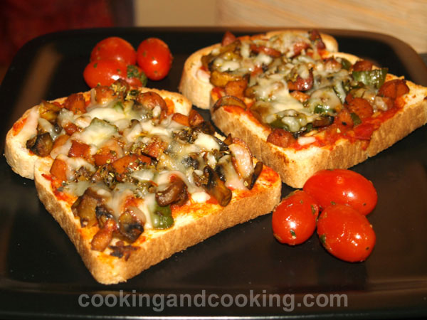 Mushroom and Sausage Pizza Toast | Cooking and Cooking