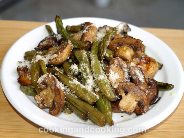 Roasted Green Beans and Mushrooms