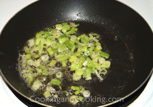 Scrambled Eggs with Herbs and Cheese Scrambled Eggs with Herbs and Cheese