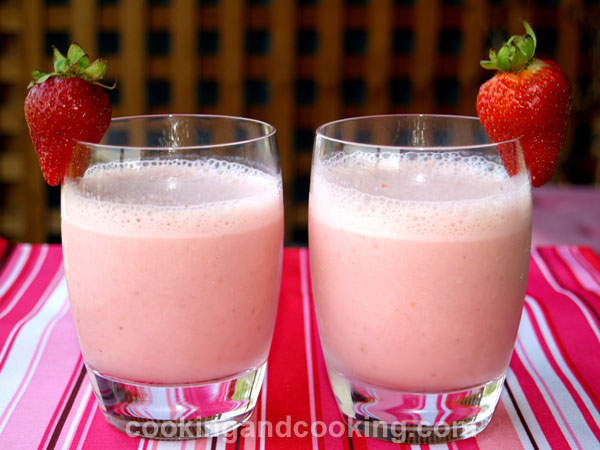 Strawberry Lassi