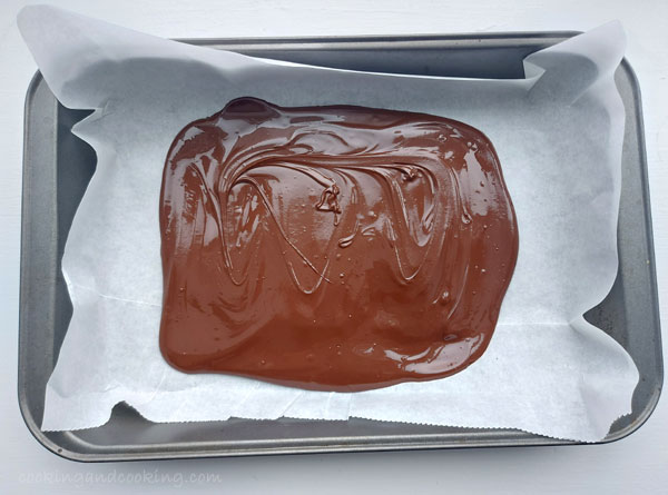 Swirled Chocolate Bark Swirled Chocolate Bark