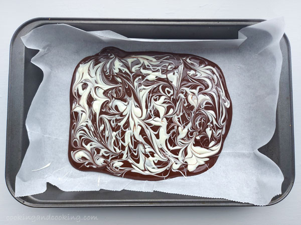 Swirled Chocolate Bark Swirled Chocolate Bark